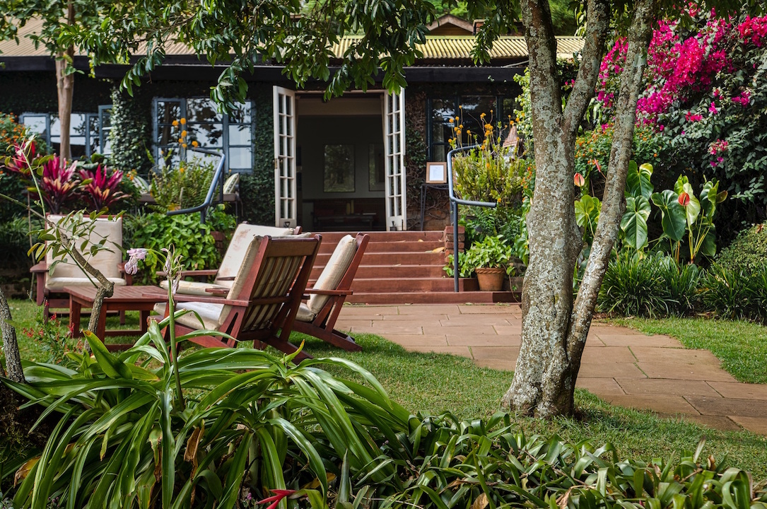 Lodge Main Entry - small